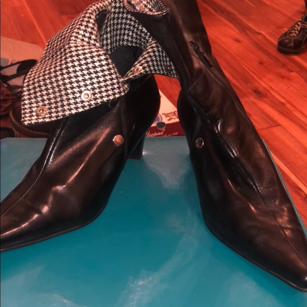 Worthington heel boots